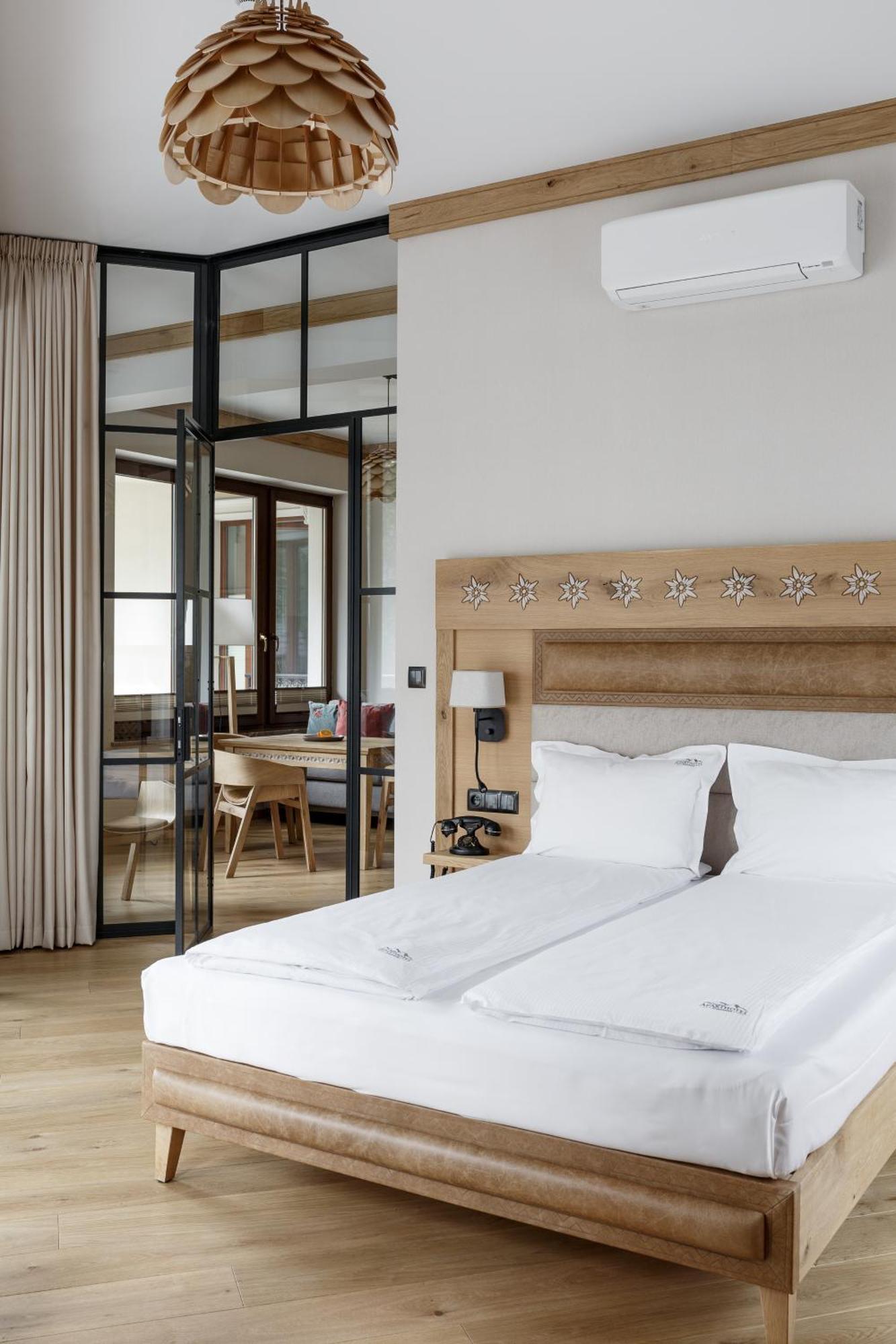 Aparthotel Cristina Zakopane Exteriör bild